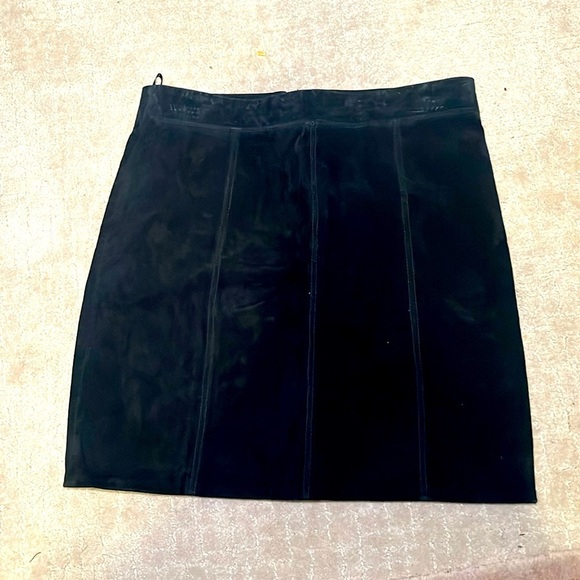 Bardot black suede mini skirt with zip backs size 8 - Picture 1 of 6